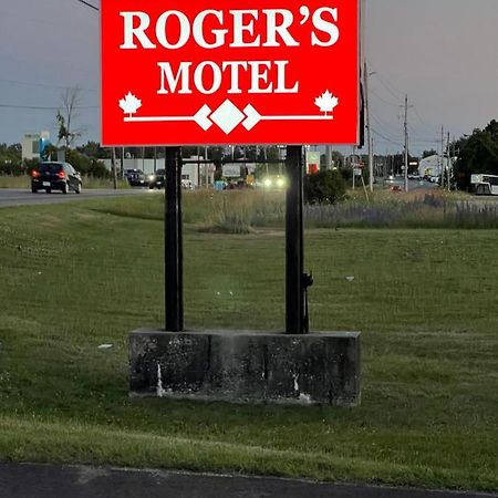Rogers Motel Smiths Falls Eksteriør bilde