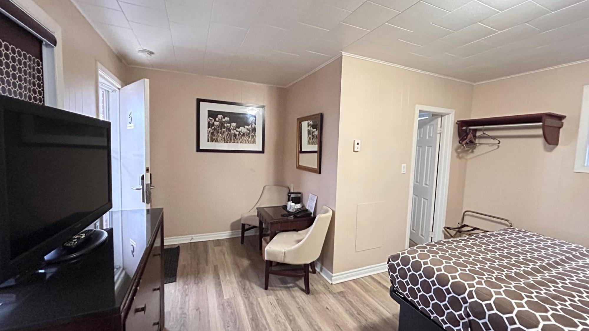 Rogers Motel Smiths Falls Eksteriør bilde